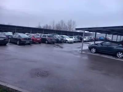 ParkingOne24 - Паркинг Летище София