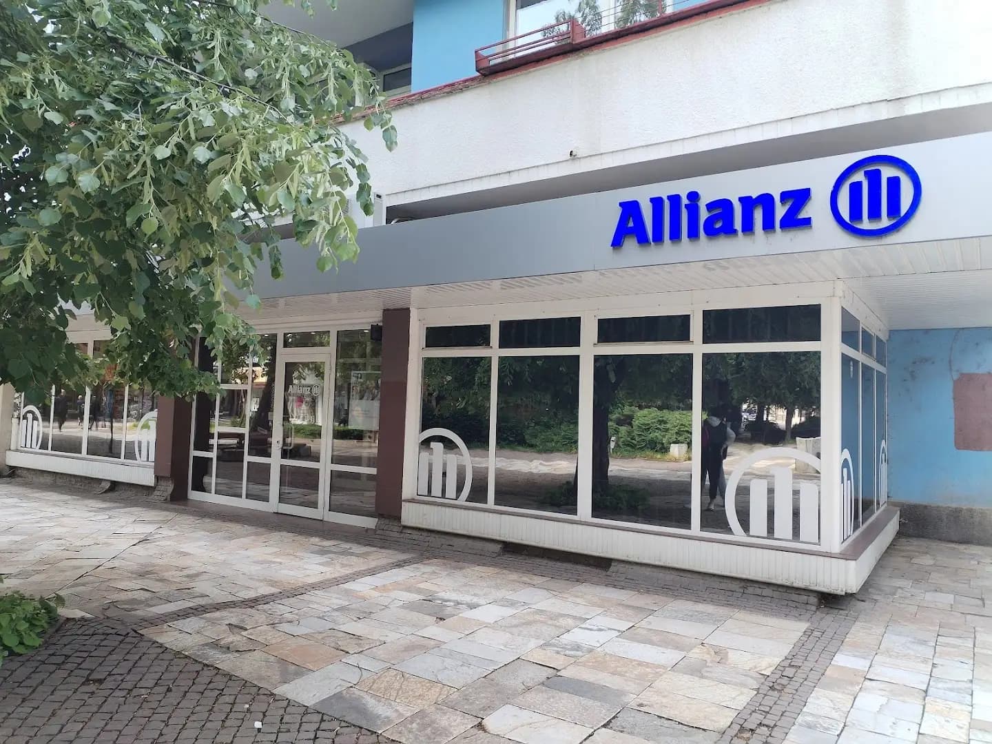 Алианц Застраховане