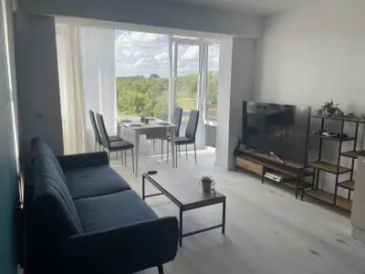 Тристаен апартамент Park View
