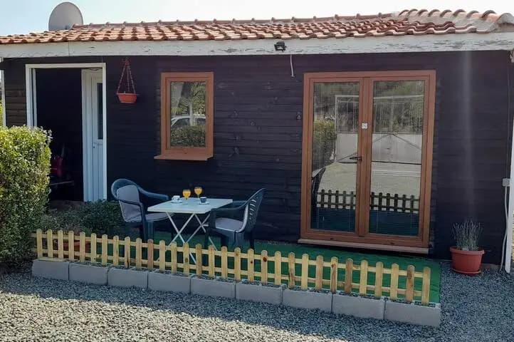 Weaver Studio Apartment, with outside space, Near Burgas
