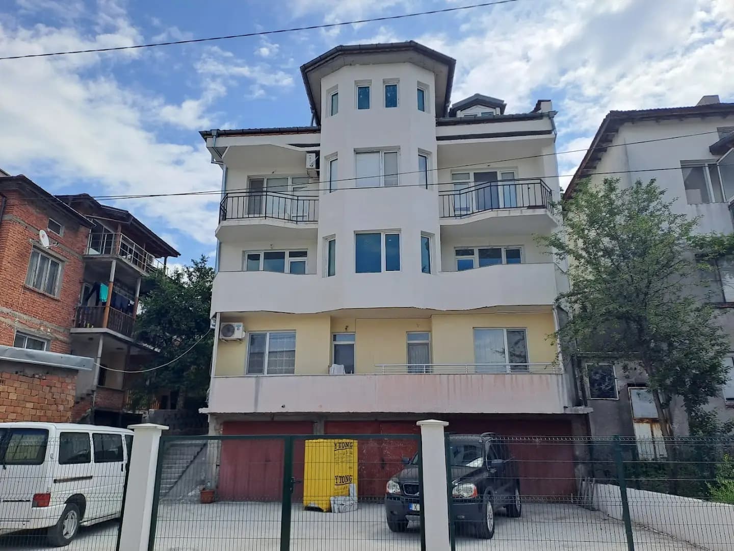 White House Apartments - Boho