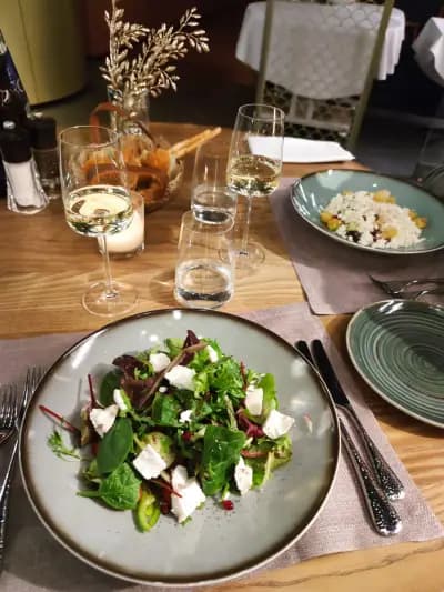Mediterra Restaurant & Wine bar