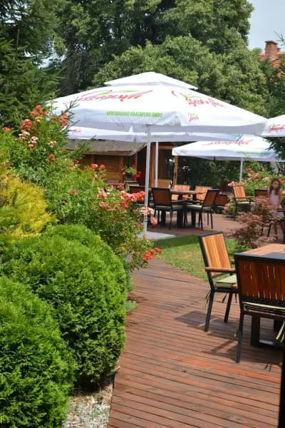 Витоха ресторант - градина / Vitoha restaurant - garden