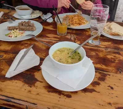 ALEX'S PUB MALINA
