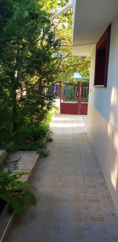Къща за гости "КАЛИНА"