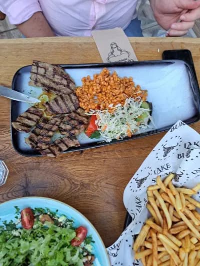 Lake Garden Cafe&BBQ