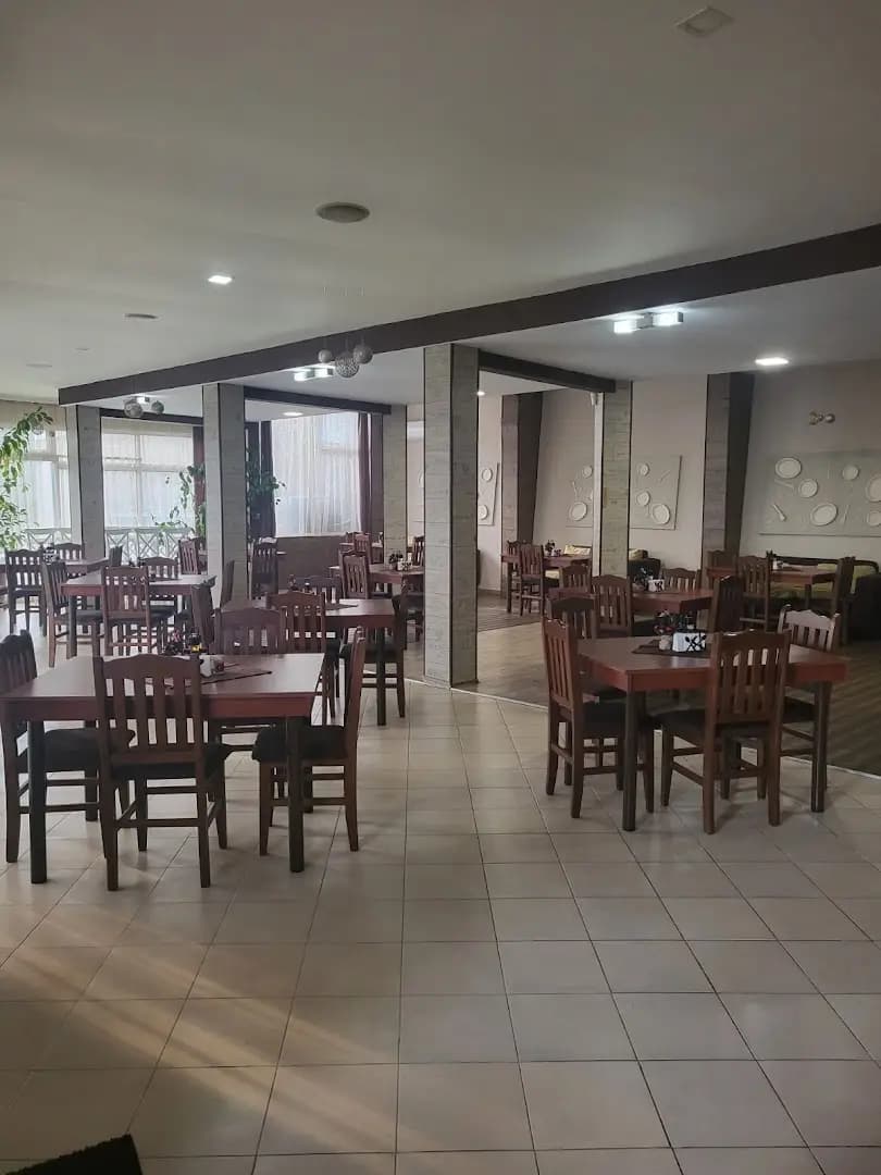 Закусвалня Керамична Food House І Български ресторант І Гоце Делчев