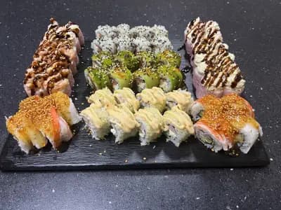 суши Fuji - Младост
