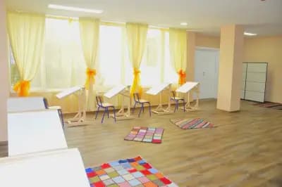 Дворецът - център за образование и култура