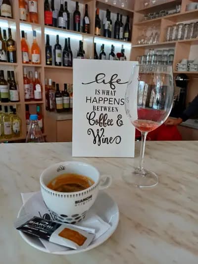 Angle coffee and wine bar & wineshop/ Ъгъл кафе, вино бар и магазин