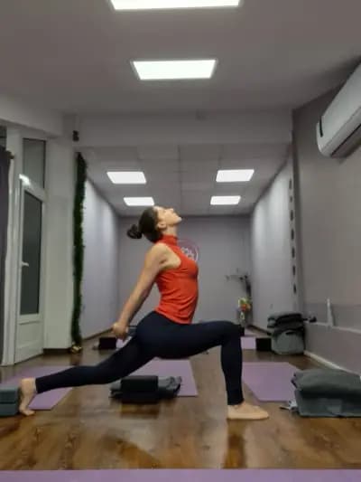 Студио Asana Slow Yoga - класическа йога
