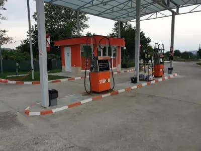 Бензиностанция STEP OIL