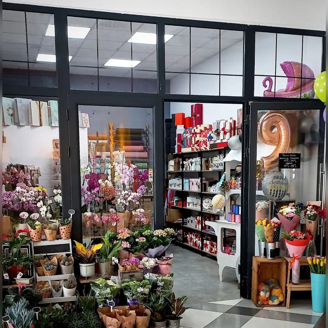 Flower Shop - цветя и опаковане на подаръци ДОСТАВКА на цветя