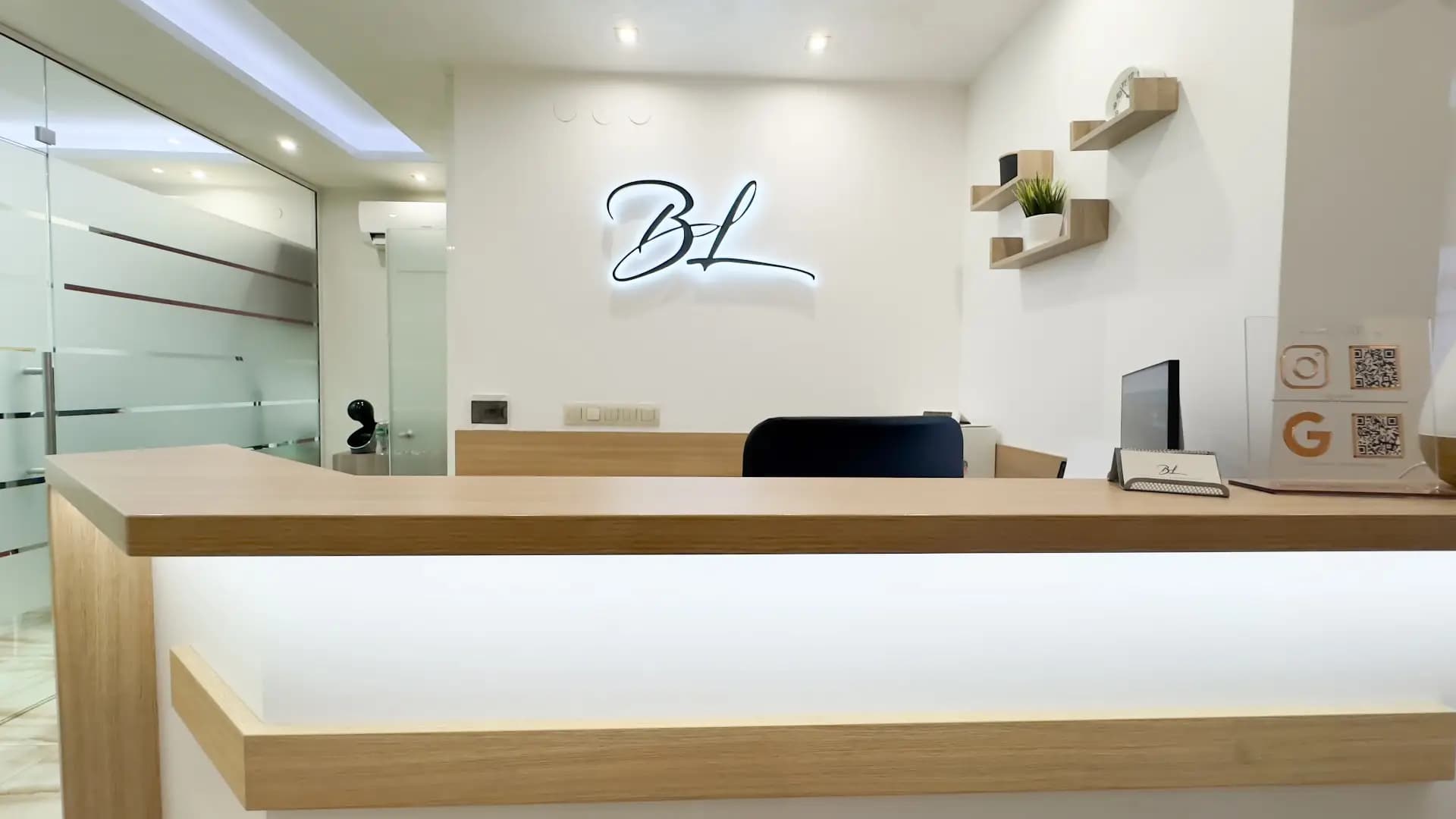 Дентална Клиника "BL Aesthetics & Orthodontics"