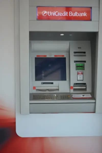 УниКредит Булбанк