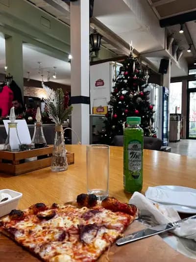 Enjoy Food & Drinks