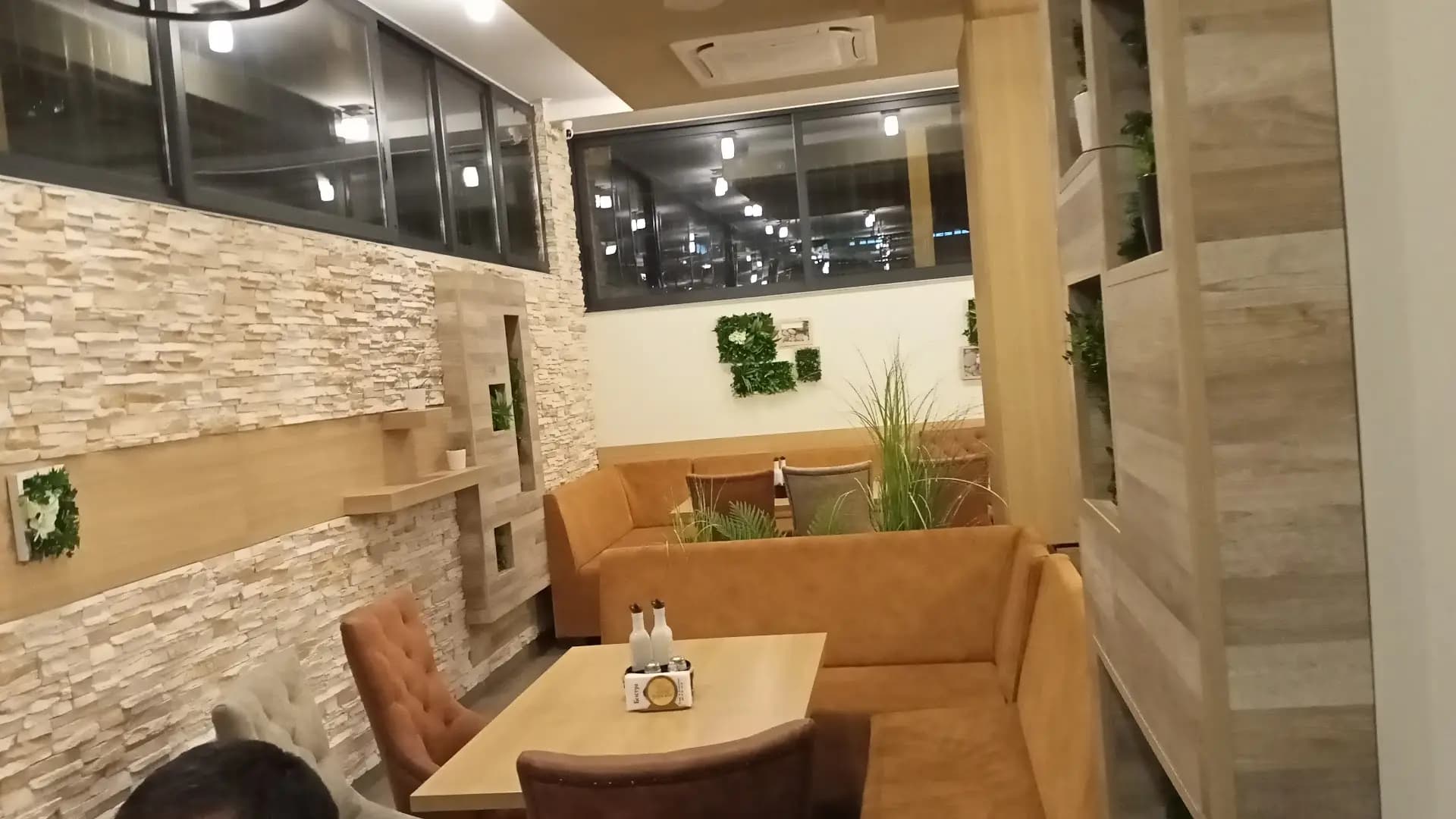 Бистро Златния Дъб