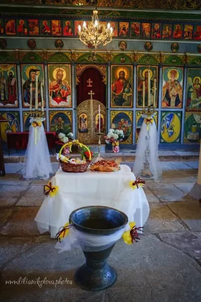 Църква Света Преподобна Параскева (Church Sveta Prepodobna Paraskeva)