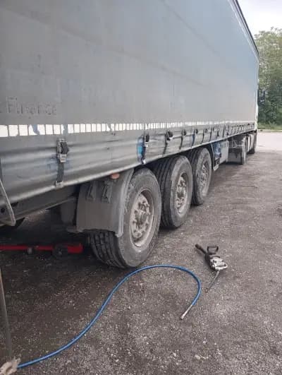 АВТОКОМПЛЕКС Пладанс ЕООД СЕРВИЗ ЗА ГУМИ,АВТОМИВКА, Service
