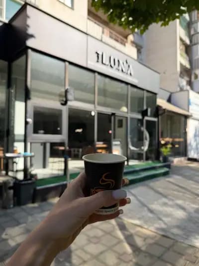 LUNA bar coffee lunch shisha & good mood