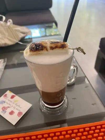 LUNA bar coffee lunch shisha & good mood