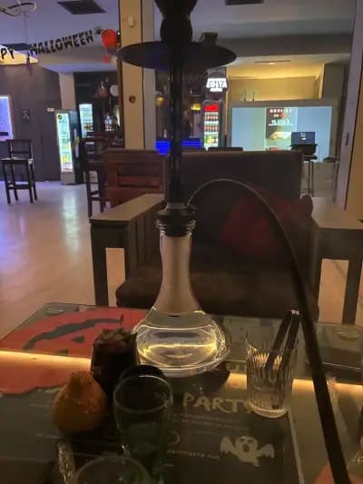 LUNA bar coffee lunch shisha & good mood