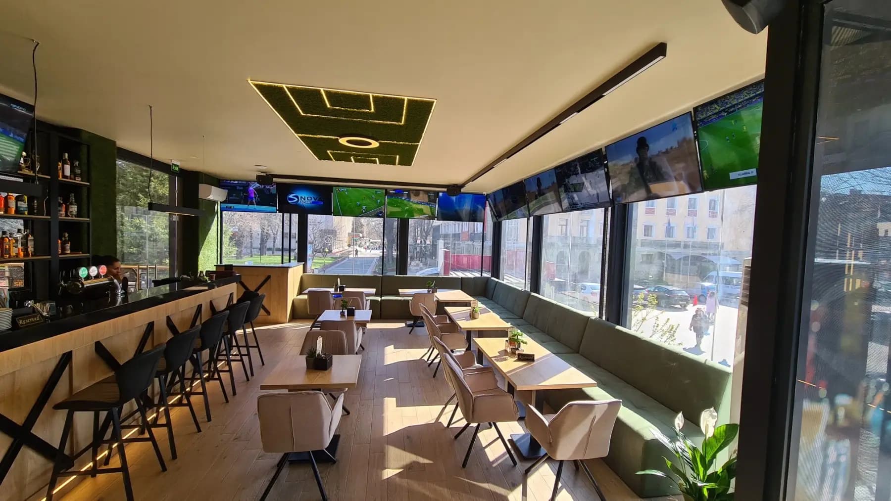 MB Sport bar & Cafe club