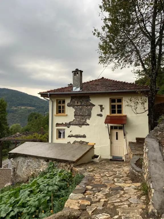 Spring House Изворна Къща