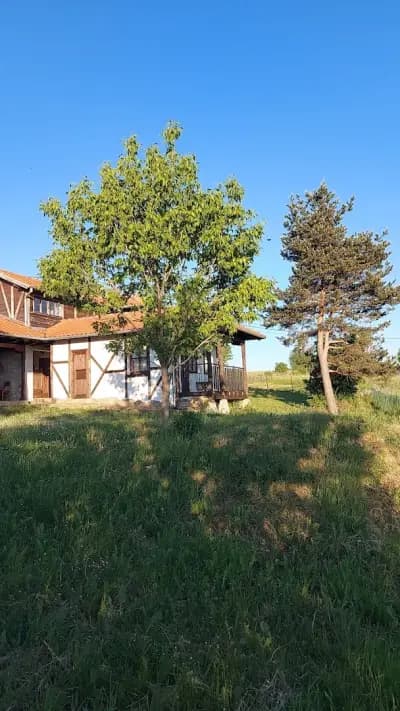 Двете къщи, с. Буйновци - The Two Houses, Buynovtsi village