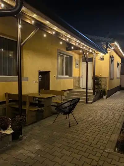Къща за гости-Парти зала "AVENUE HOUSE" град Крън
