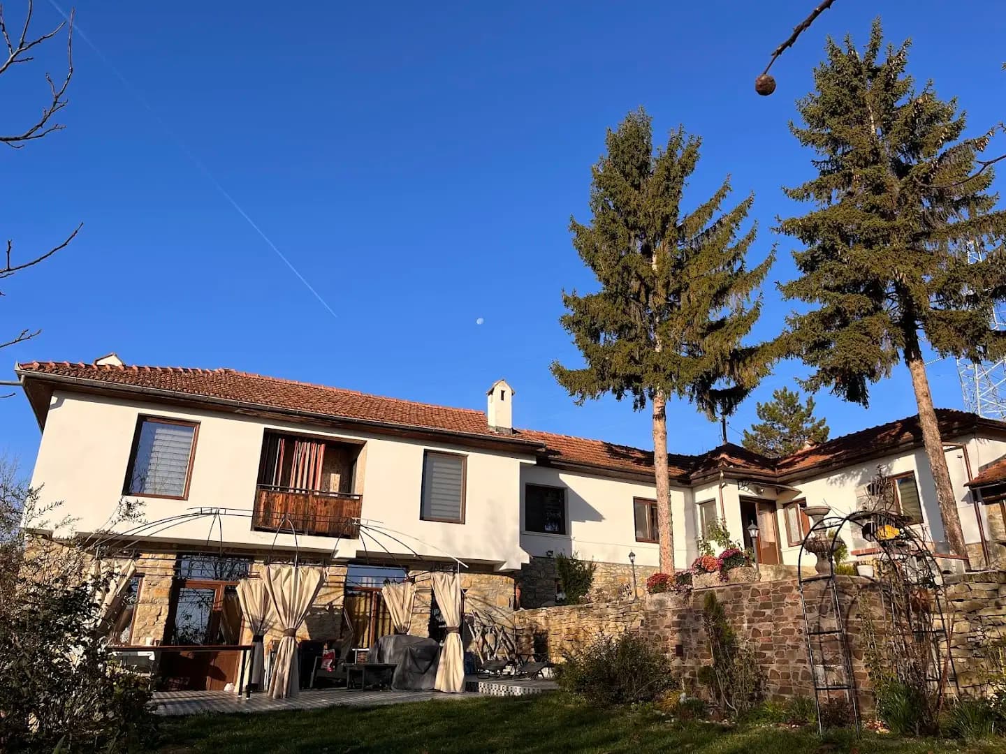 The 3 Pines GuestHouse - Трите Бора