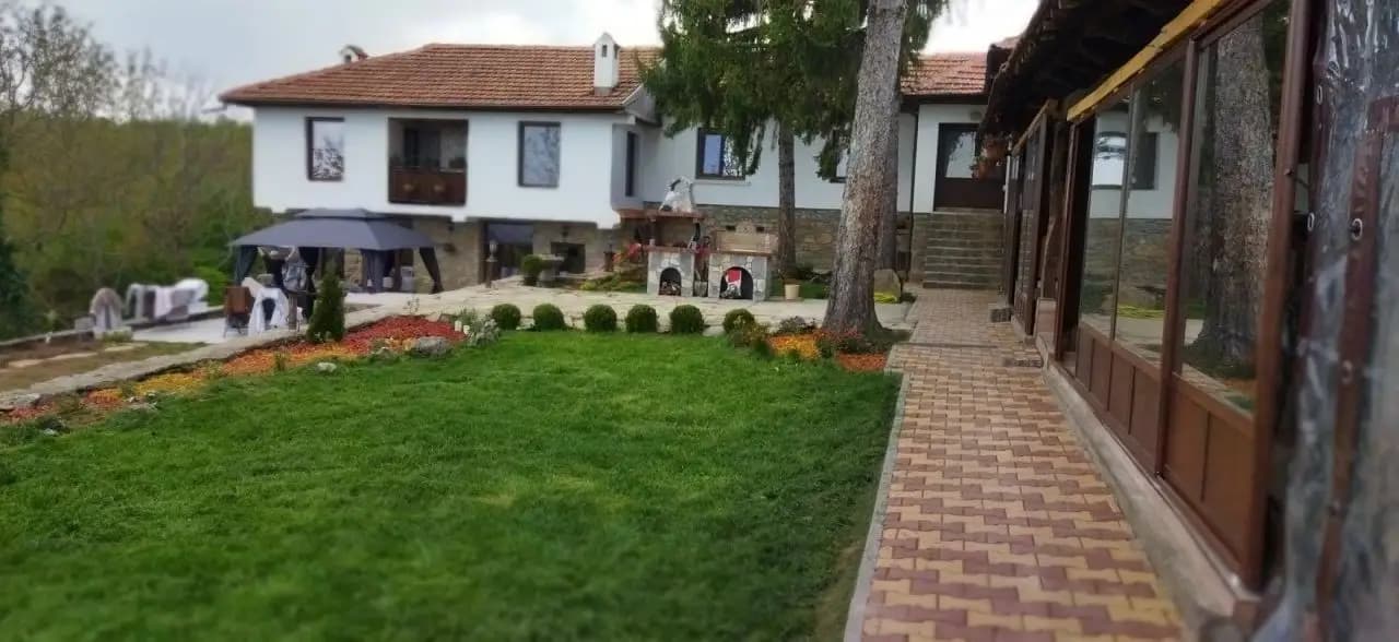 Къща за гости Трите Бора - The 3 Pines GuestHouse