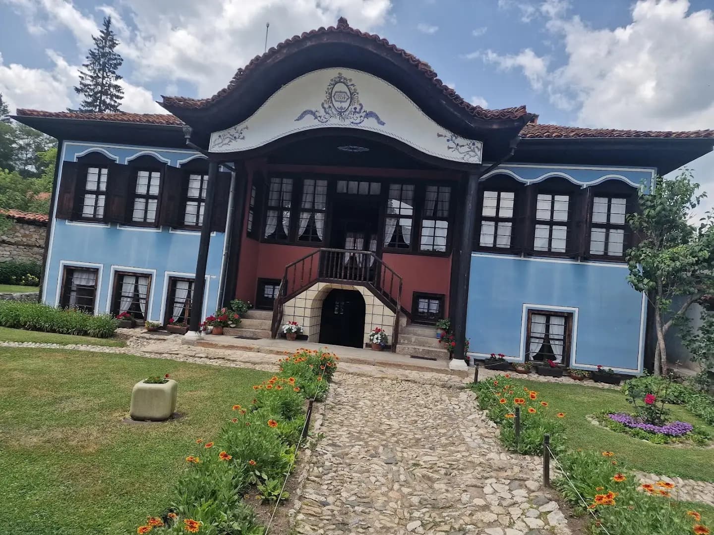 Сарафова Къща за Гости