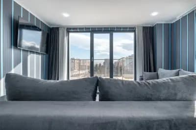 Hotel Boutique 5 - Free parking - Free breakfast - Free internet - EVSE