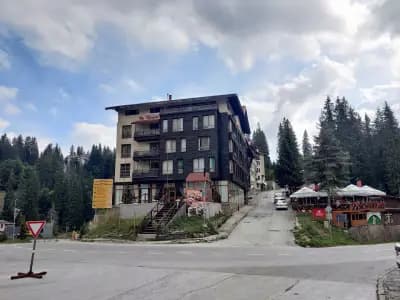 St Trifon Guests Apartments