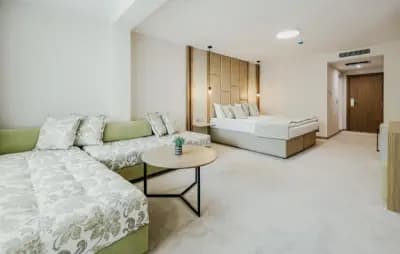 Green Park Hotel
