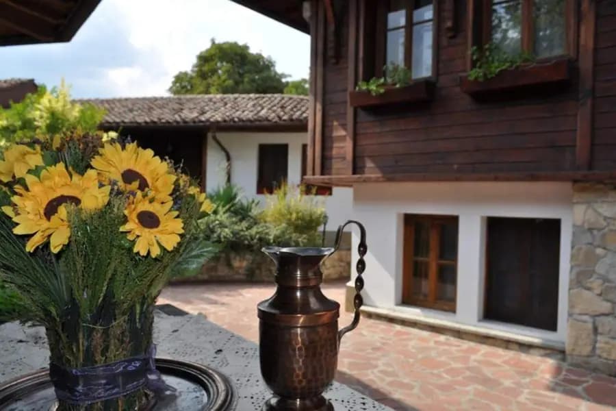 IZVORA COMPLEX, ARBANASI
