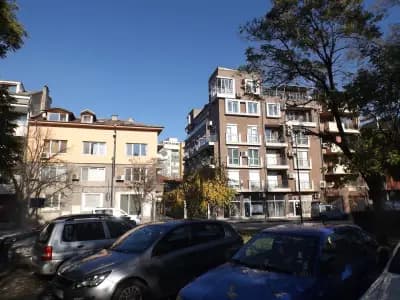 ХЕЛИОН СТЕЙШЪНЪРИ ЕООД