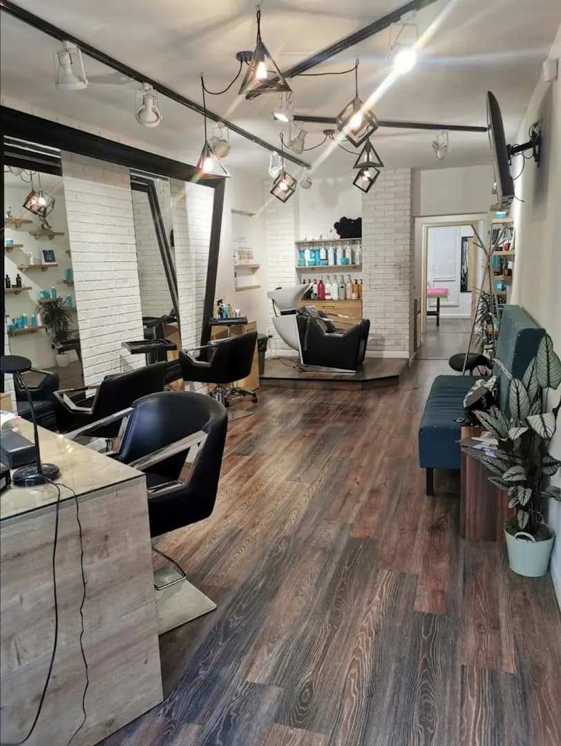 Brush Beauty Bar
