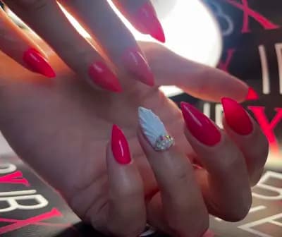 Beauty & the beast Nails & Barber