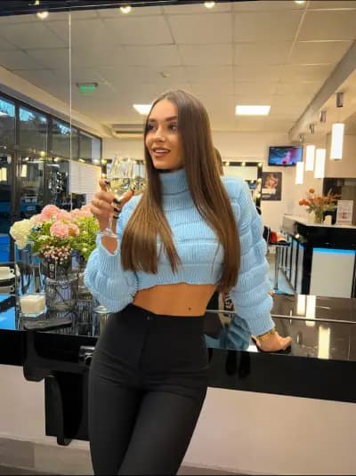 SLAVYANSKI Salon of beauty