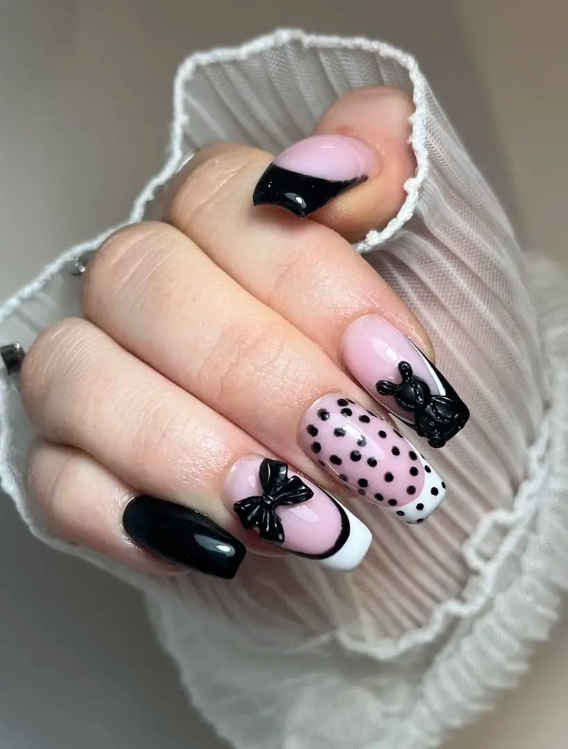 Bl_nails