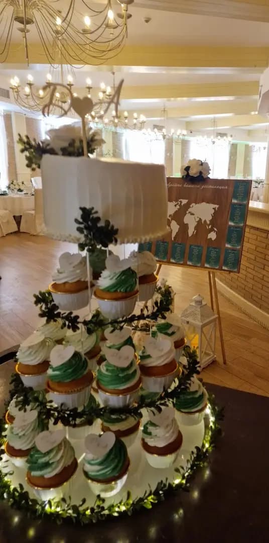 Monchia Cake and Catering