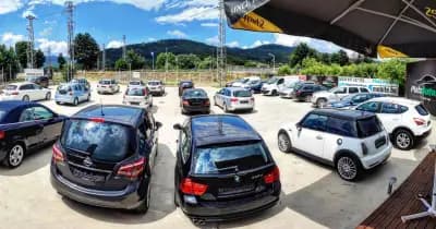 Platz.Auto.Bg