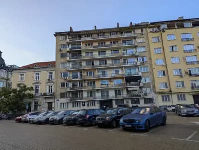 Офис Алфа Груп 11 ЕООД
