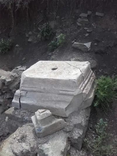 Археологическа База