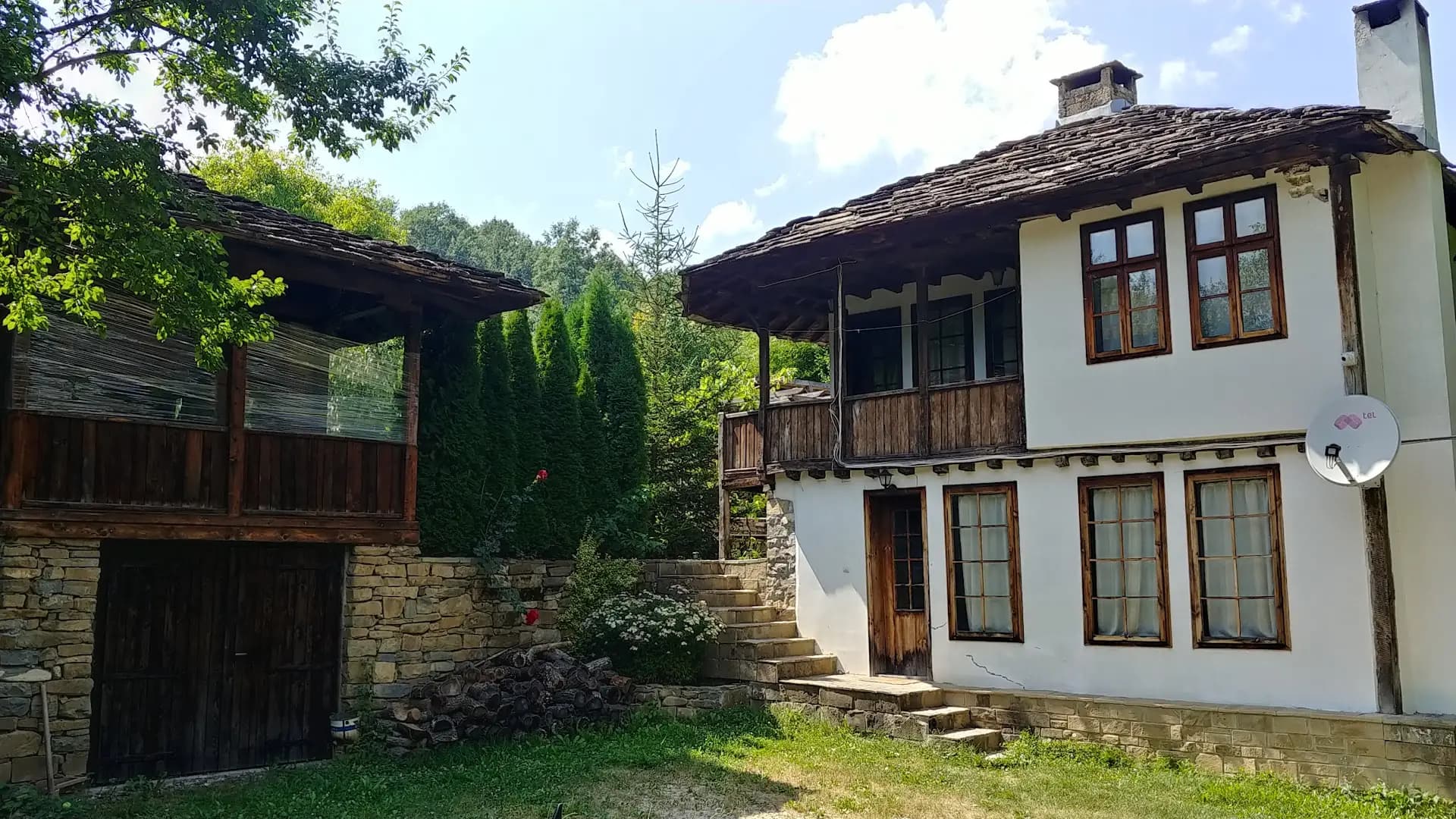 Къща Балканец