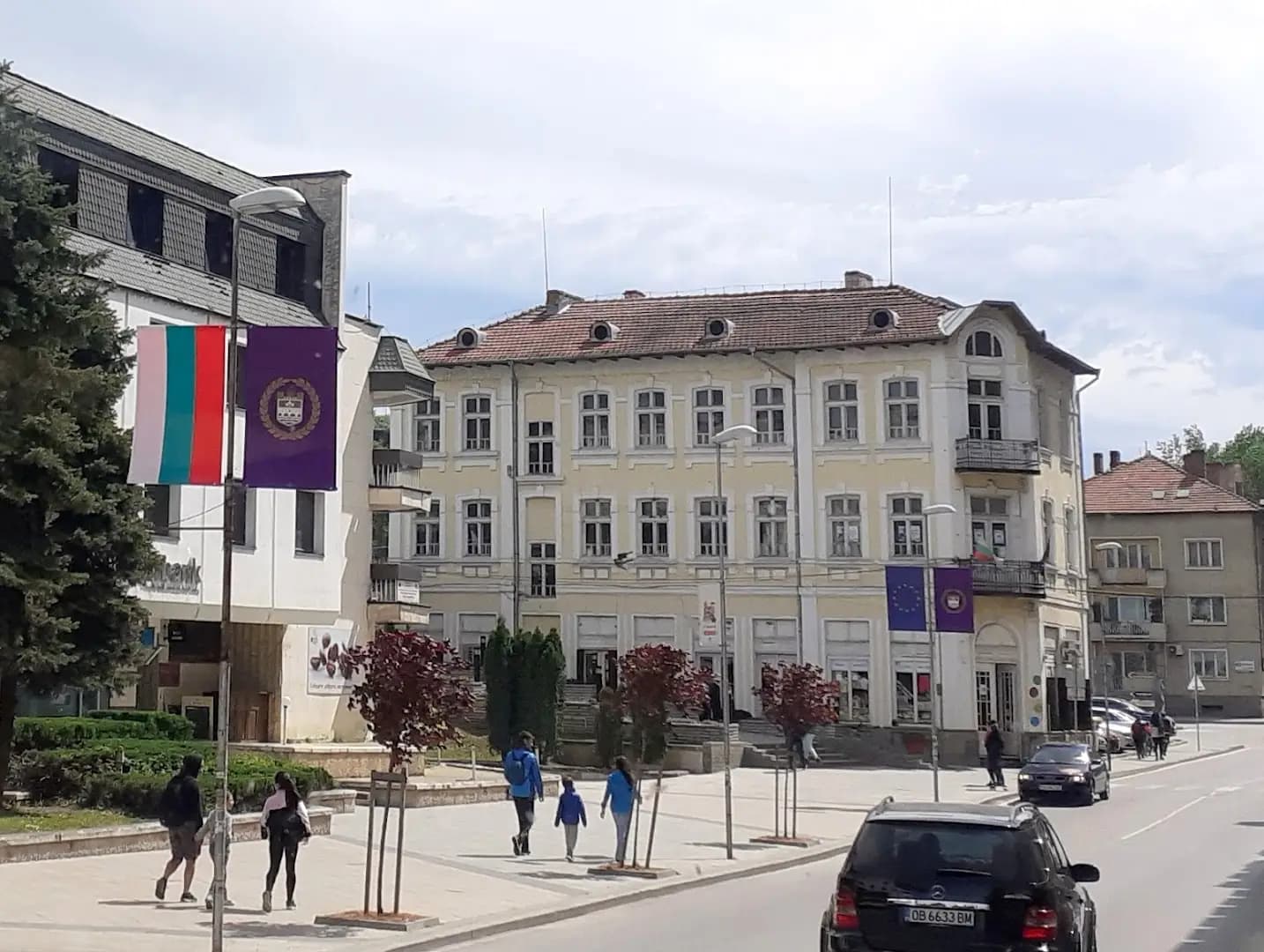 Банков клон на Алианц Банк България