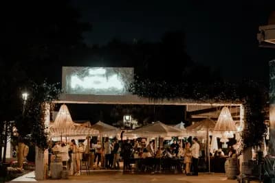 NOA Bar & Brunch