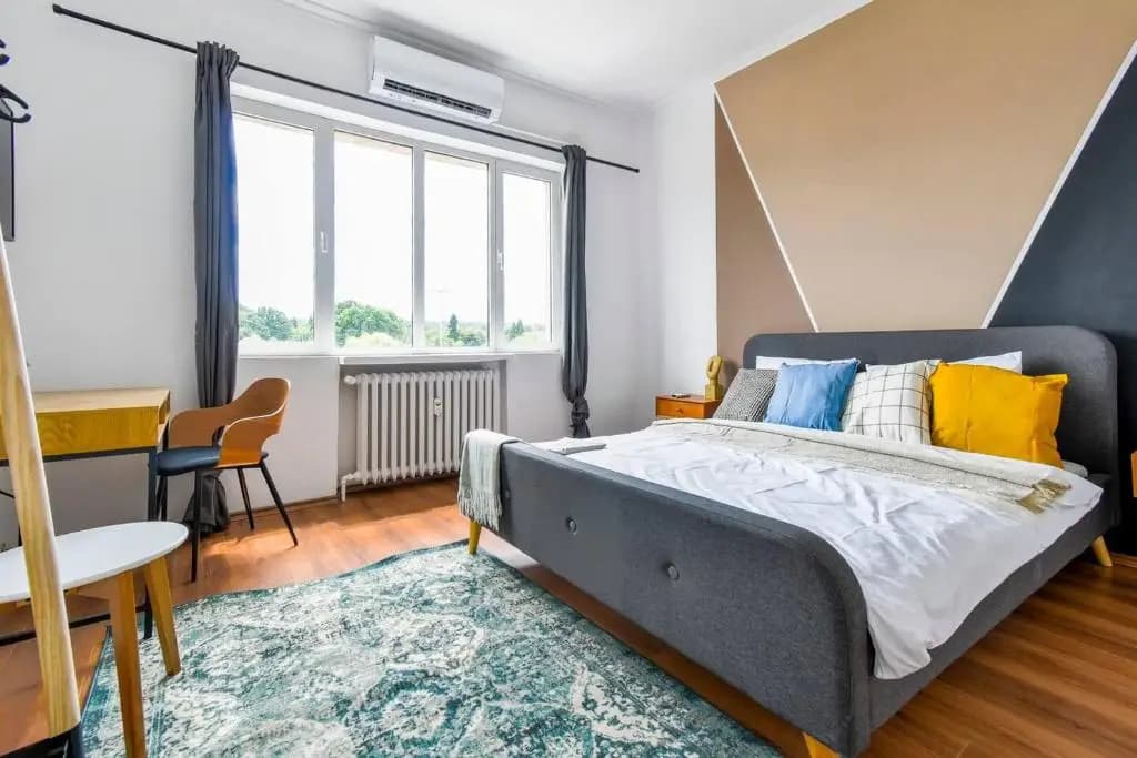 Super Fresh! 3bdr Apartment In Sofia Center's Artistic Area